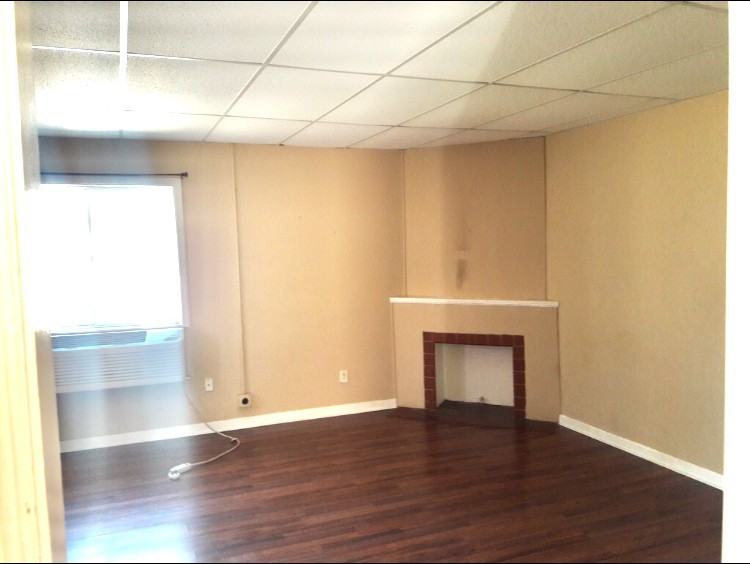 1552 N Salina Ave - Photo 2 of 7