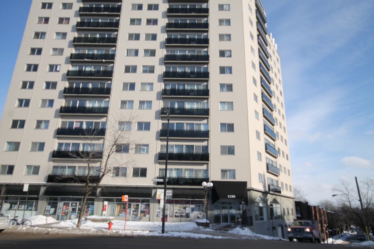 1150 Rue Sherbrooke Est 403, Montréal, QC H2L 1L8 Studio Apartment for