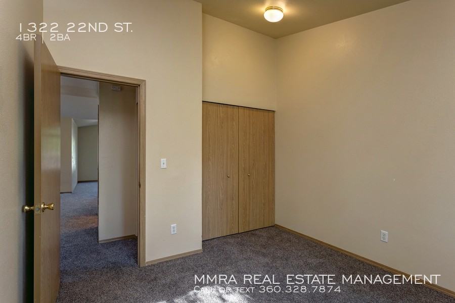 1322 22nd St. - Photo 3 of 19