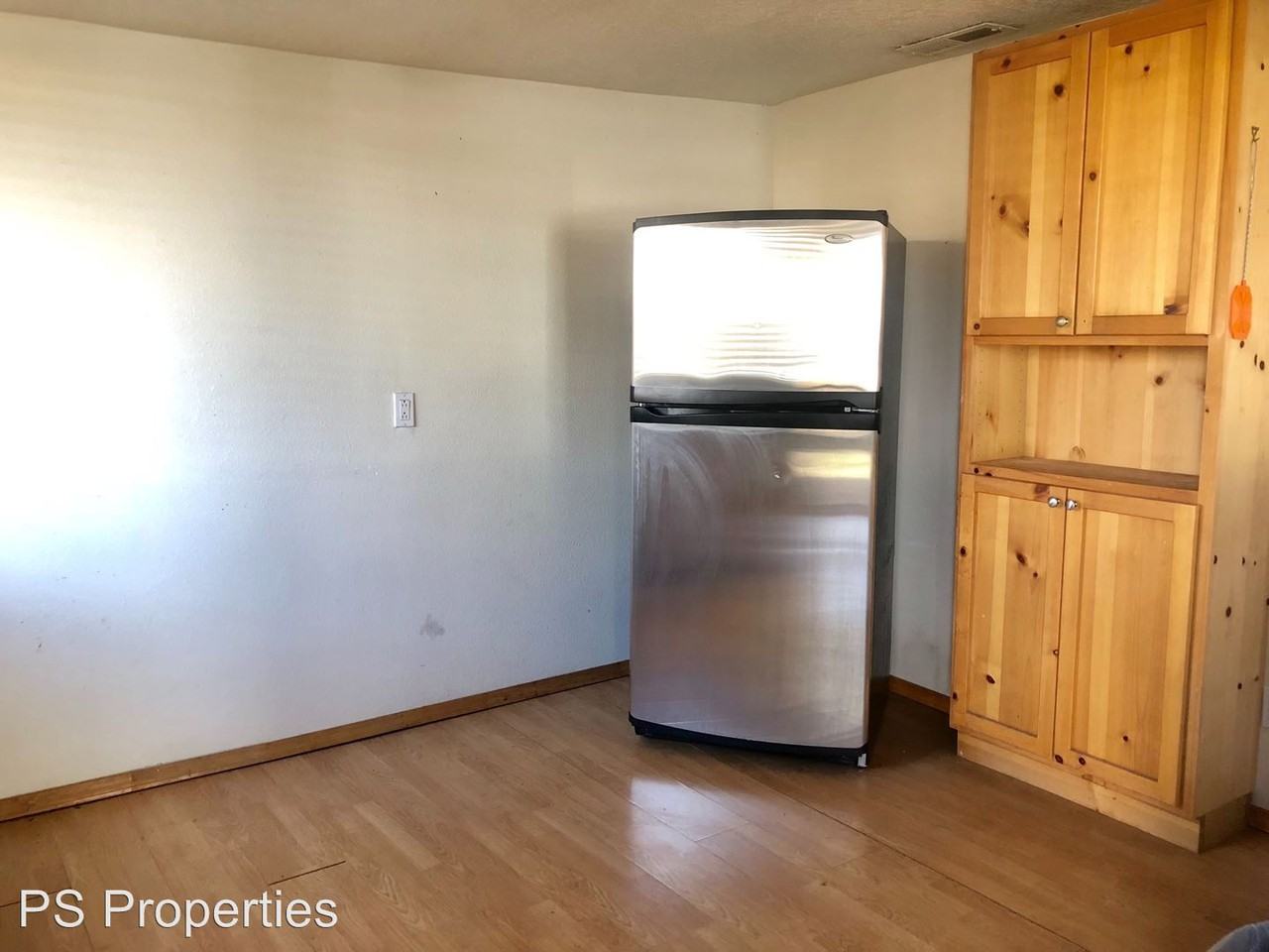 4144 Sunset Gardens Rd SW - Photo 3 of 7