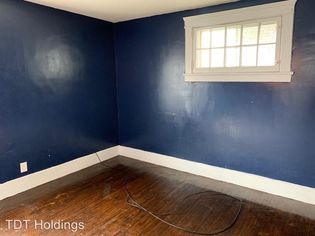 20 Armin Pl - Photo 3 of 4