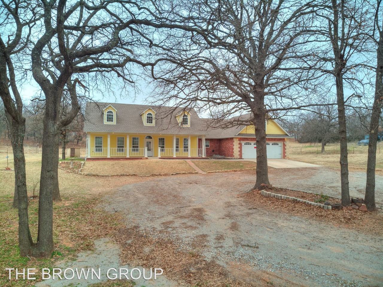 15577 N Countyline Rd - Photo 3 of 47