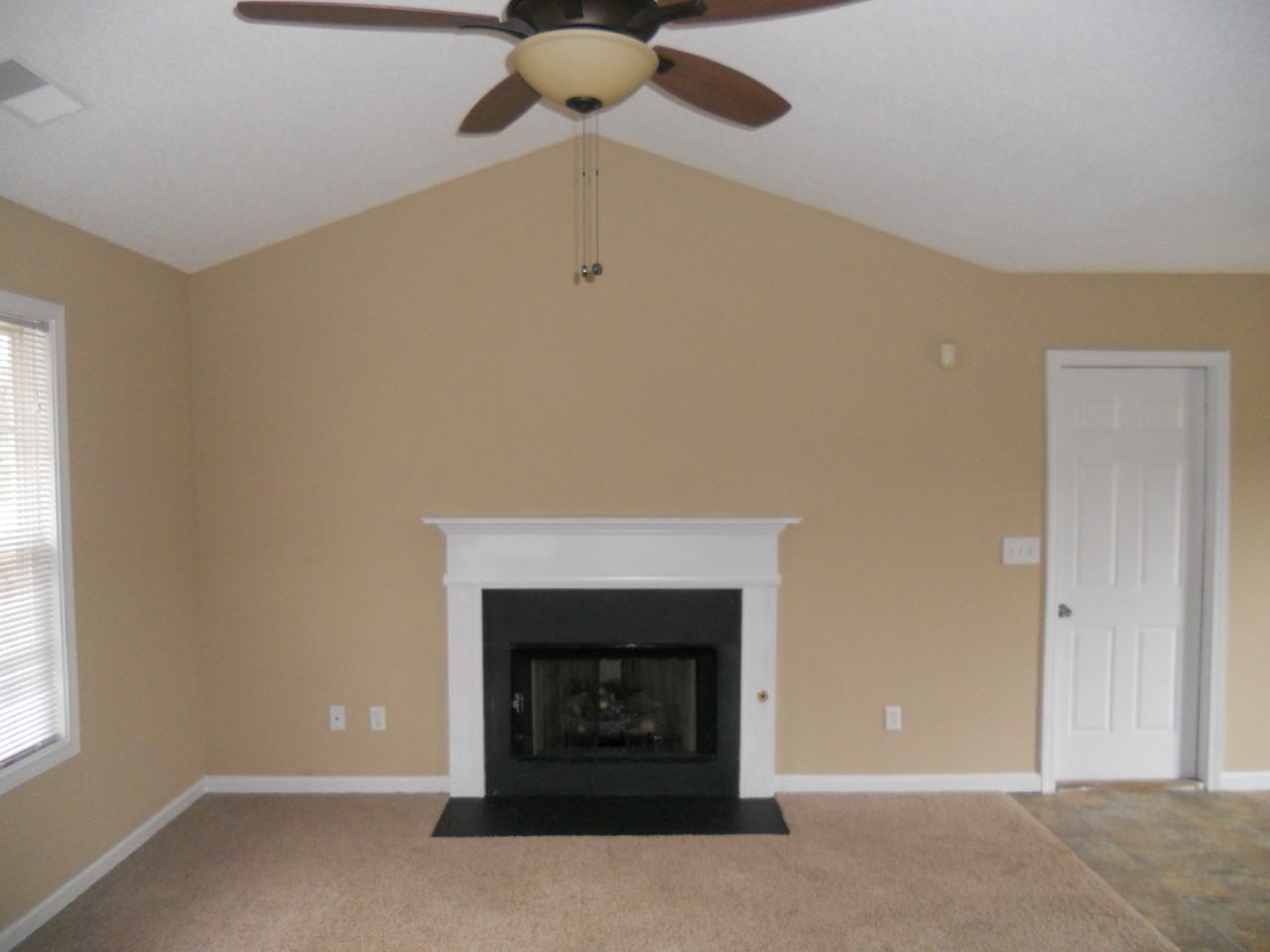 73 Jordan Rd SE - Photo 3 of 28