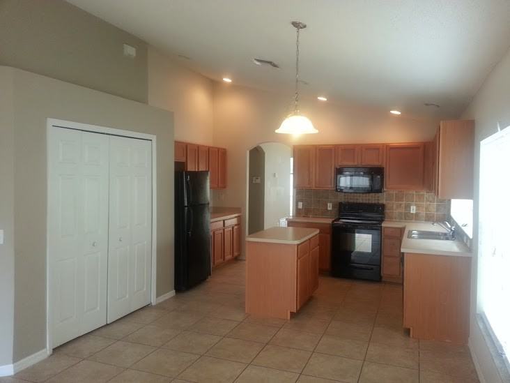 439 Canary Island Cir - Photo 2 of 9