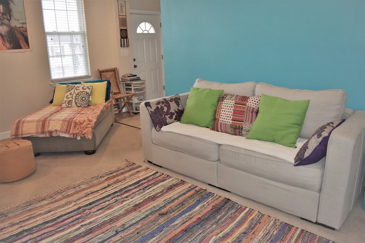 507 69th Pl - Photo 3 of 27