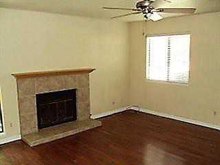 5606 Makati Cir - Photo 2 of 11