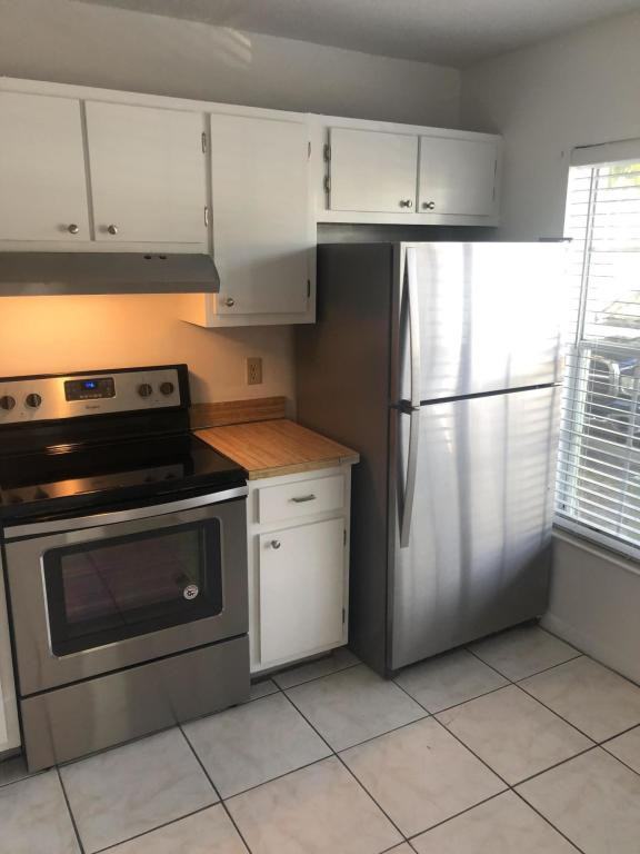 5112 Society Place West - Photo 2 of 28