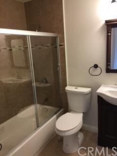 8416 S Hooper Ave - Photo 2 of 10