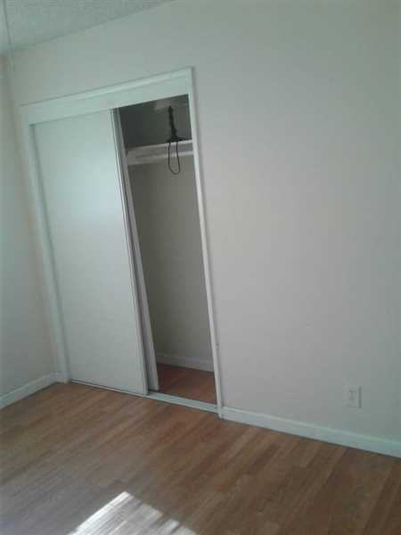 171 S Santa Fe Ave - Photo 2 of 2