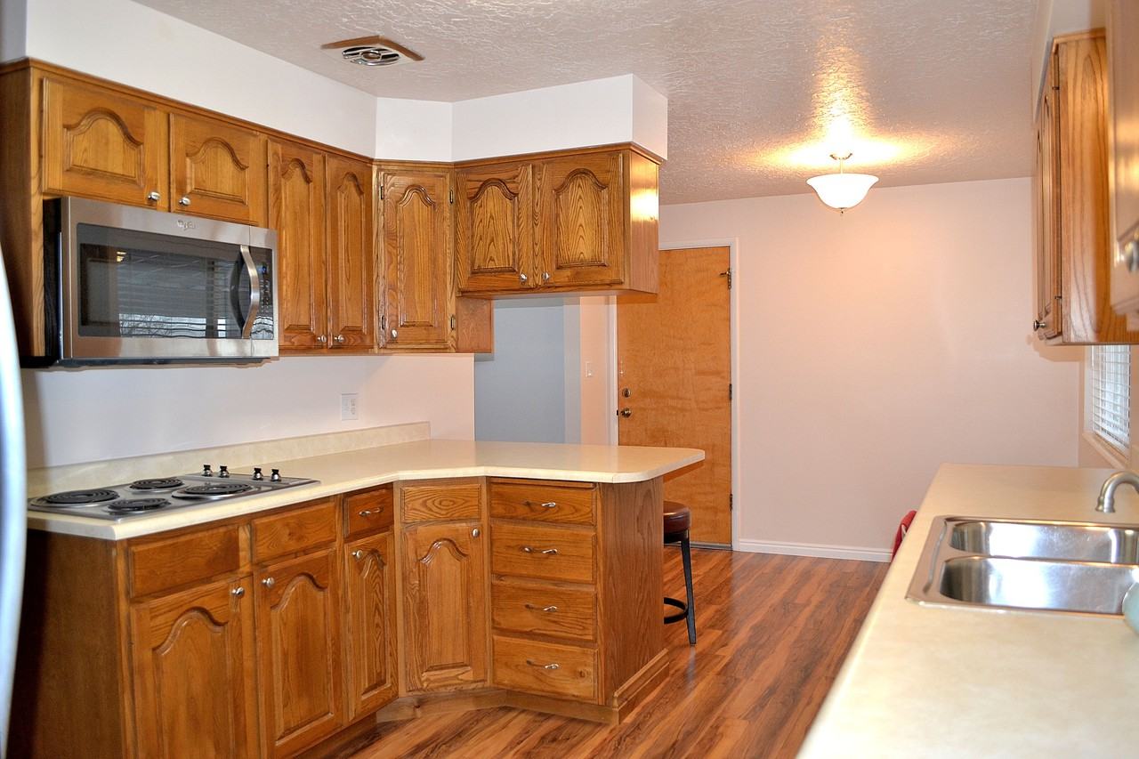 3135 N 575 E - Photo 2 of 17