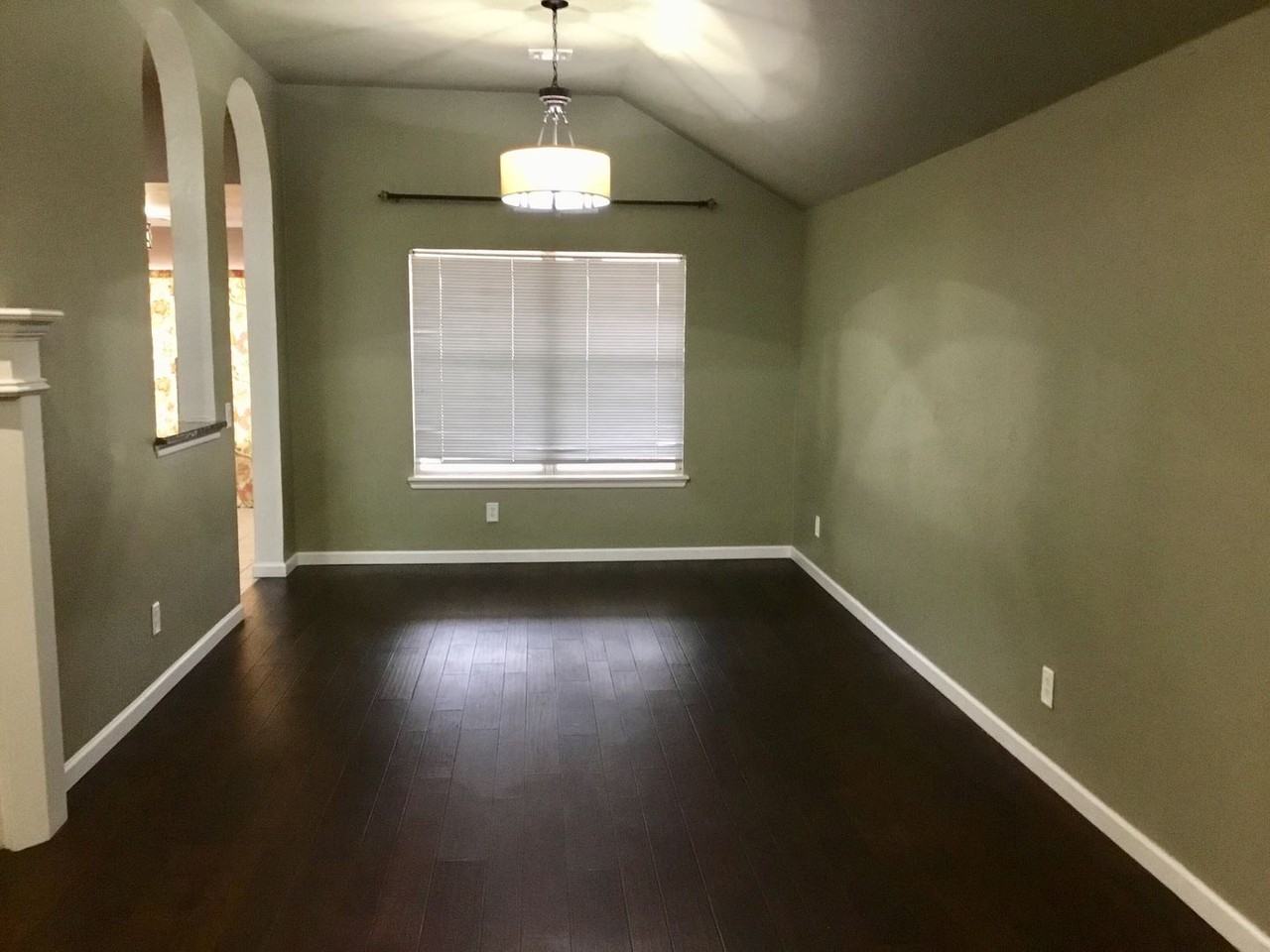 8205 NW 83rd Terrace - Photo 2 of 31