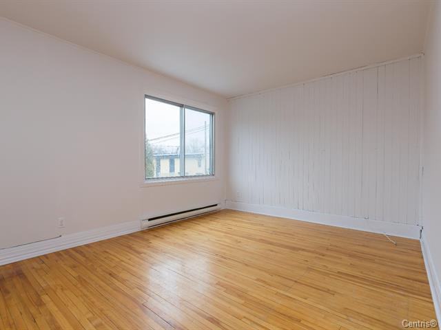 52 Avenue Léo-Lacombe - Photo 2 of 9