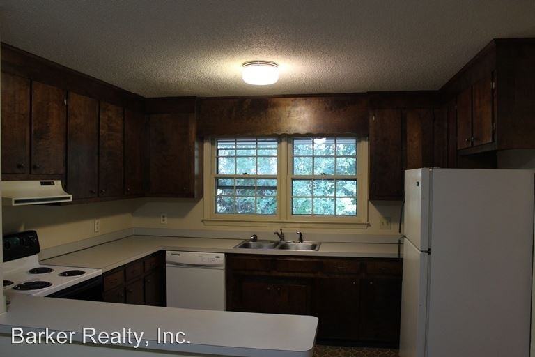5215-5217 Deer Haven Drive - Photo 3 of 11