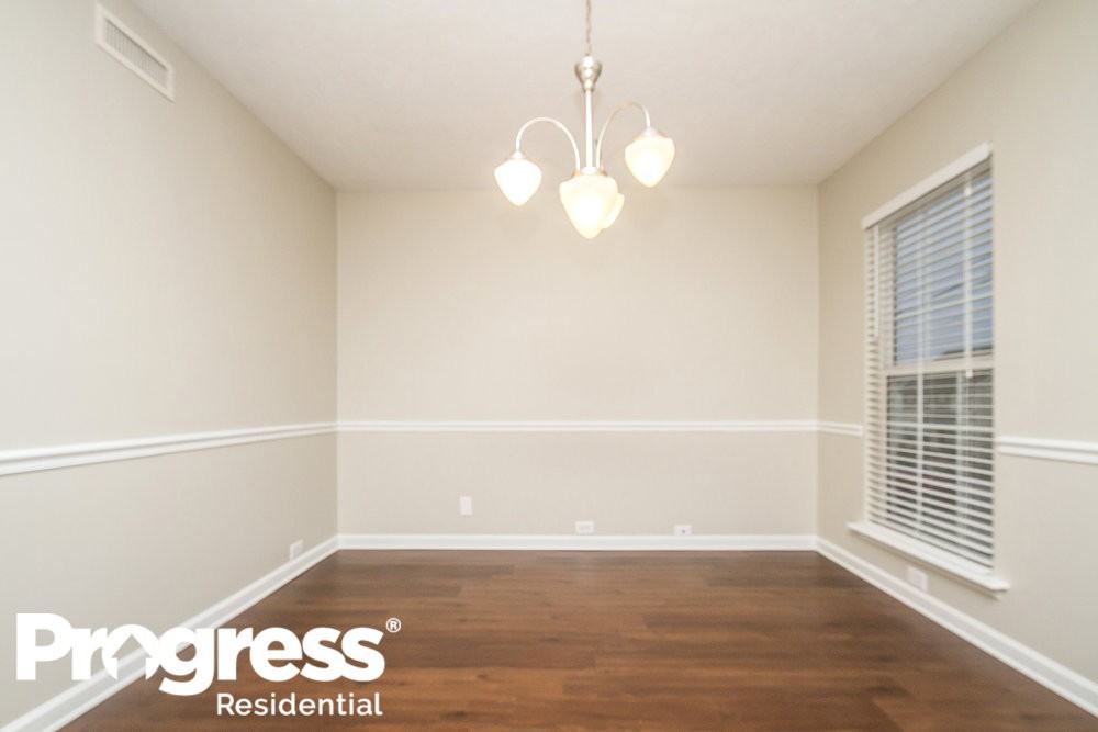 7842 Rainey Dr - Photo 2 of 14