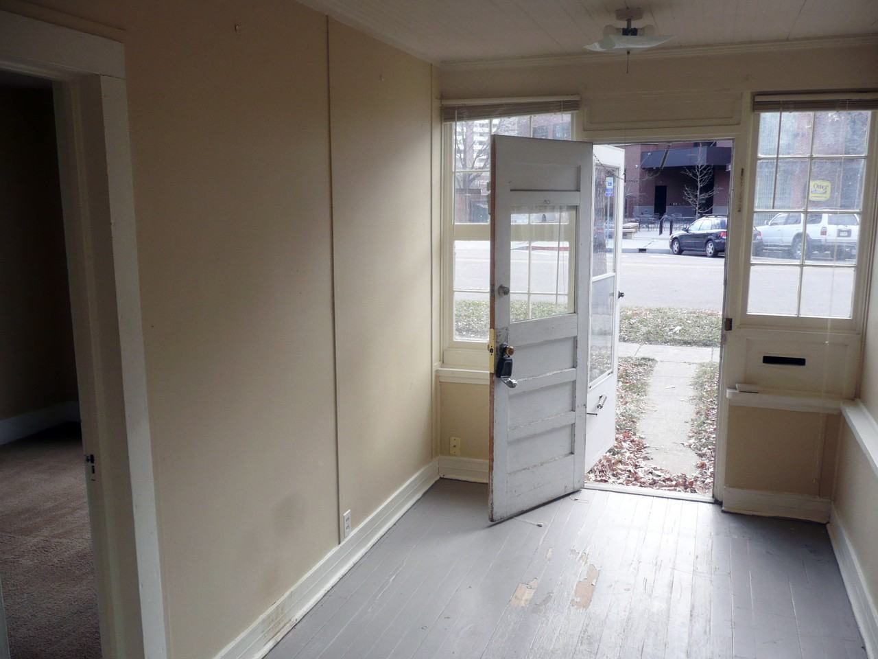 327 Canyon Ave - Photo 3 of 10