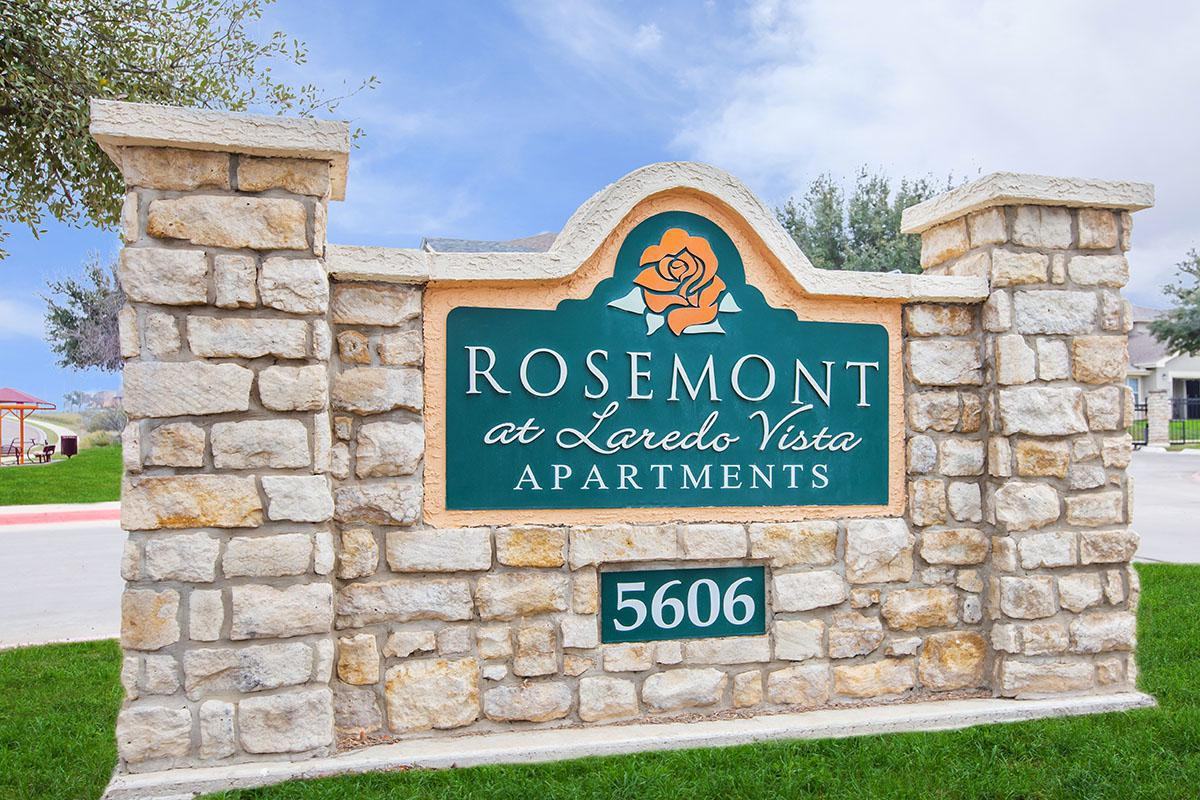 Rosemont at Laredo Vista - Photo 7 of 34