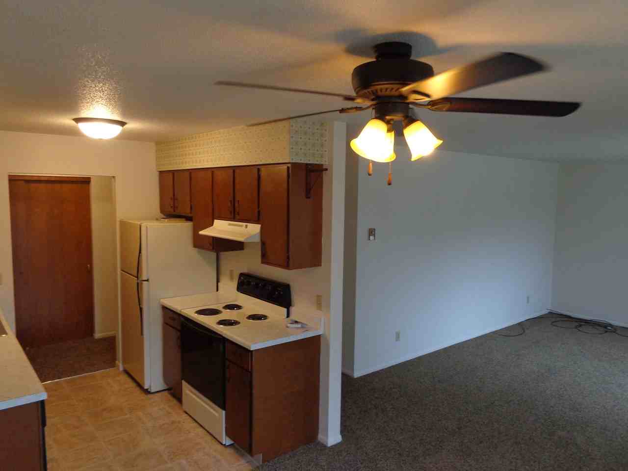 219 2nd Avenue West - Photo 2 of 11