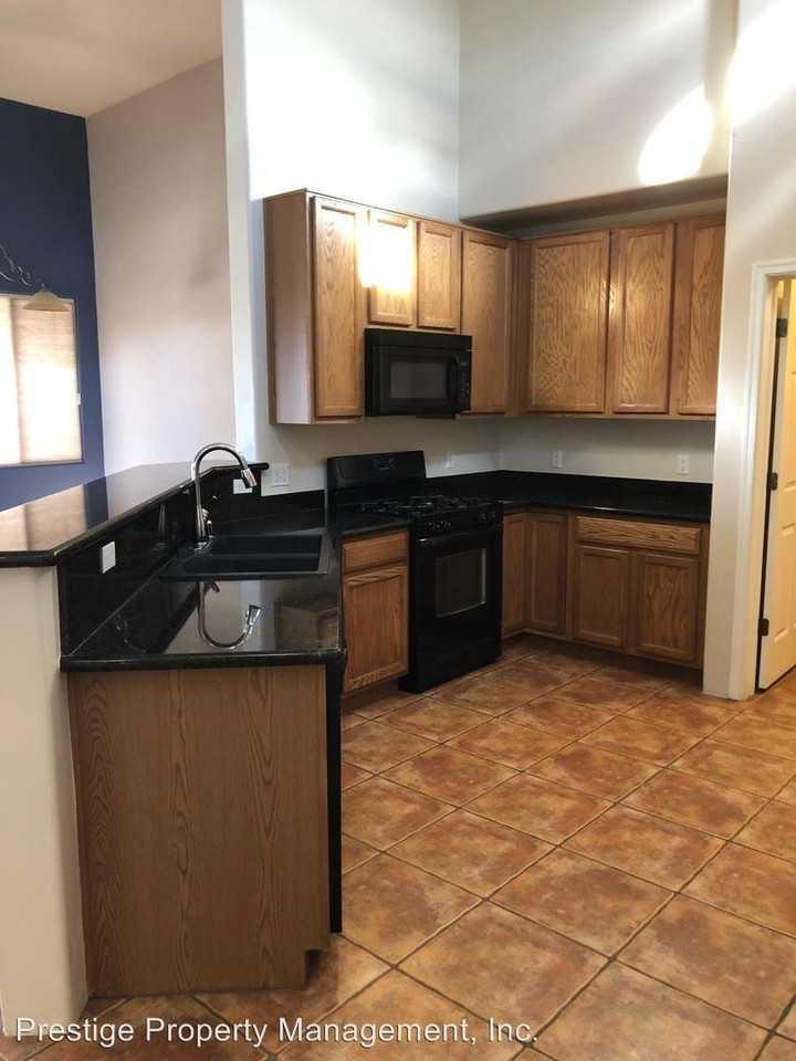 6315 S Eagles Talon Pkwy - Photo 3 of 25
