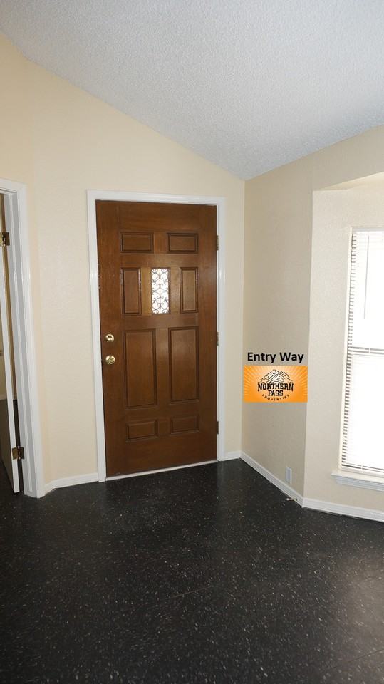 11601 Soberana Lane #B - Photo 3 of 24