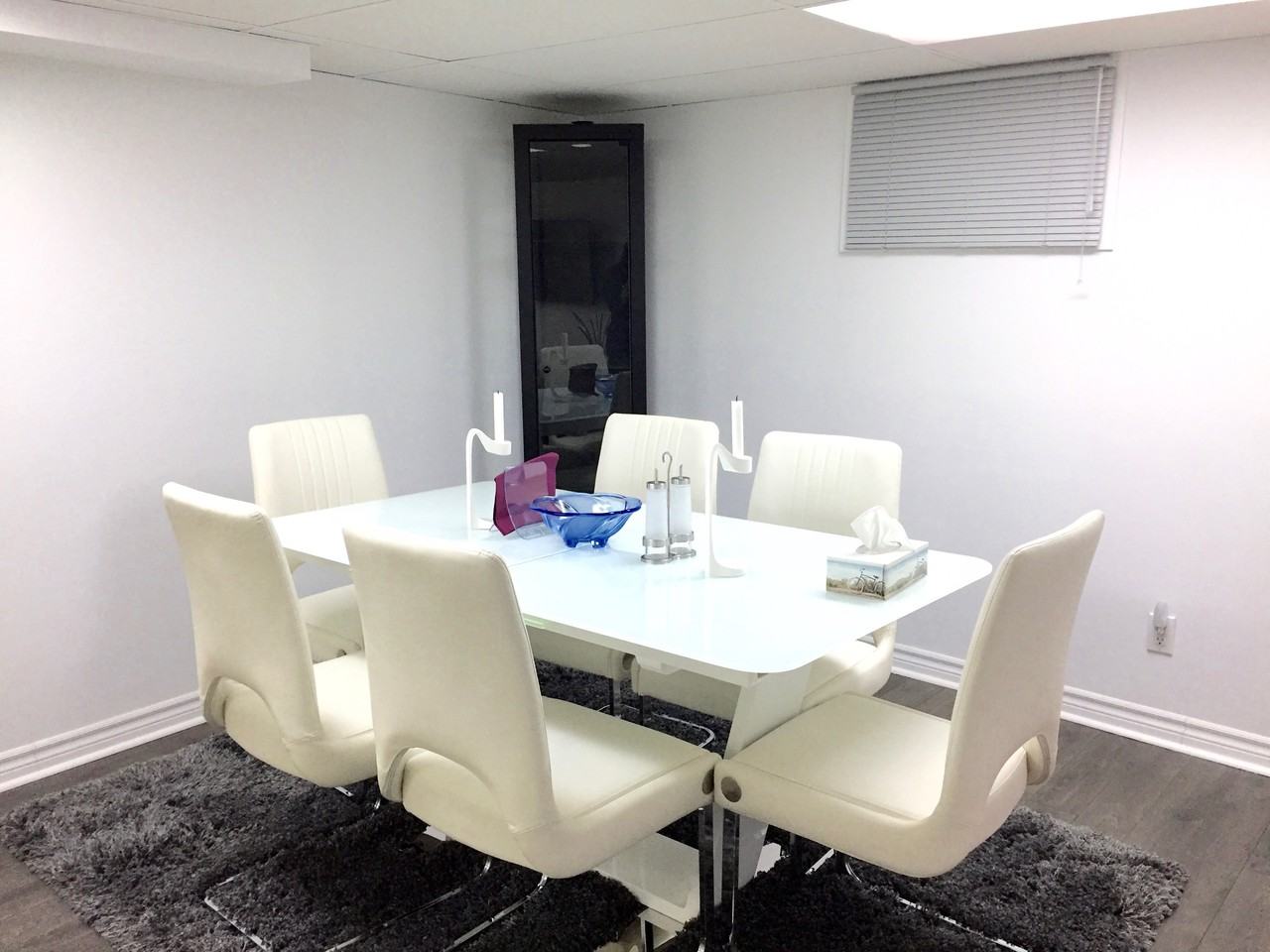 6 Oakworth Crescent - Photo 3 of 10