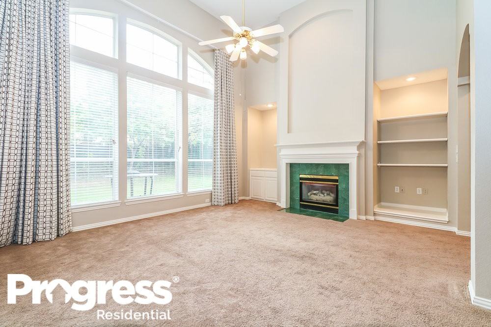 2809 Oakmont Ct - Photo 3 of 20