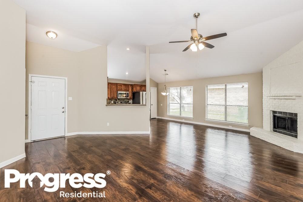 5310 Yaupon Dr - Photo 2 of 15