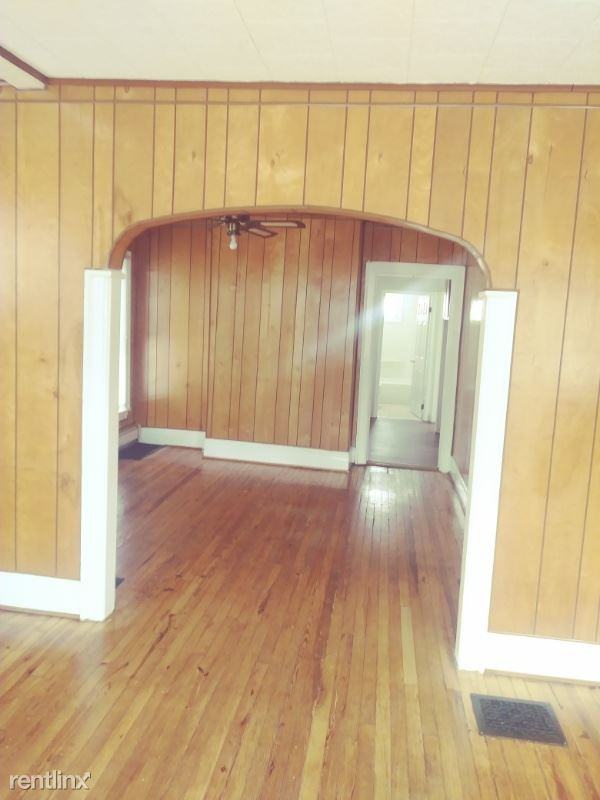 145 Trowbridge St - Photo 3 of 9