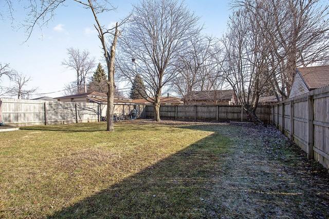 820 Manor Ct #0 - Photo 3 of 18