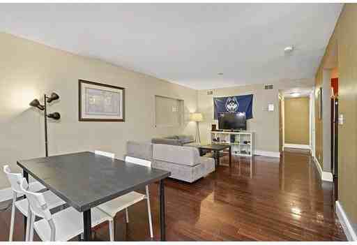 688 Massachusetts Ave #B - Photo 2 of 12