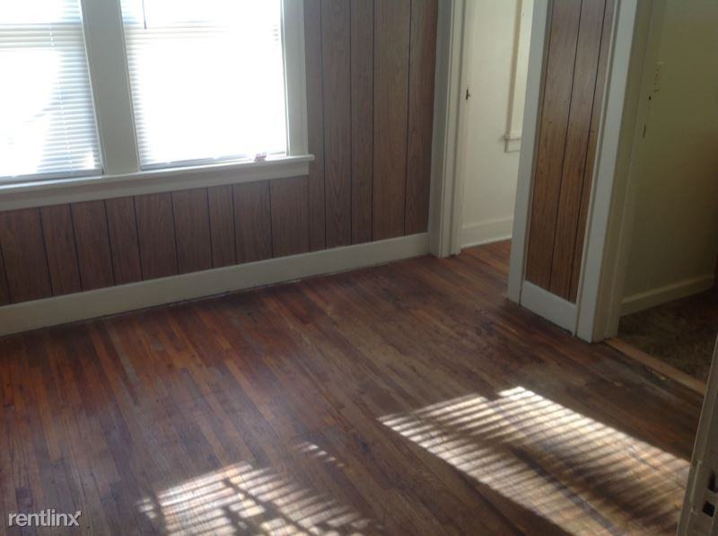 100 E 1st St - Photo 3 of 8