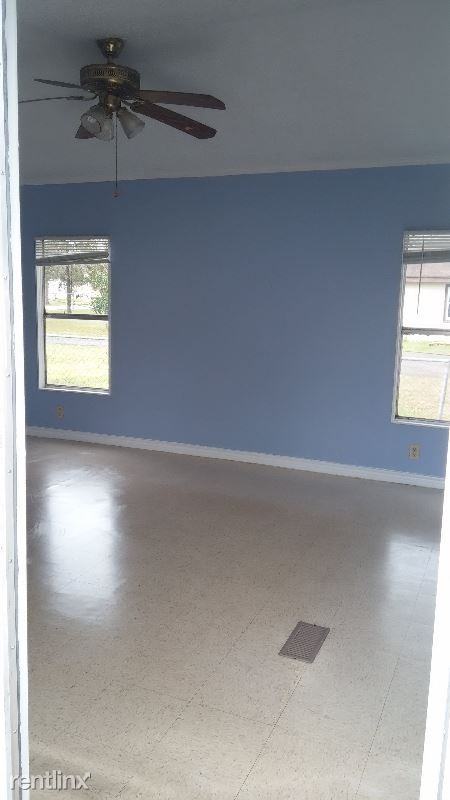 15423 N Brentwood St #1 - Photo 3 of 26