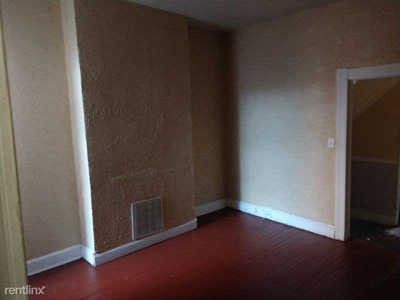 2006 McKean Ave - Photo 3 of 9
