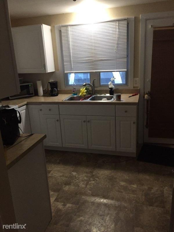 319 New Rd - Photo 2 of 8