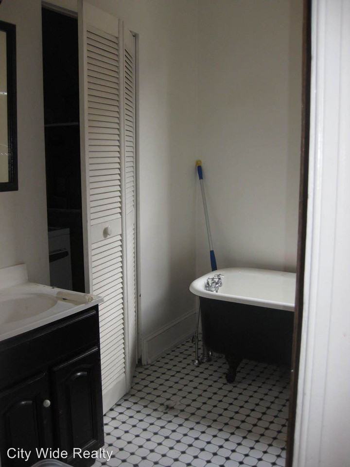 428 N 34th street - Photo 2 of 5