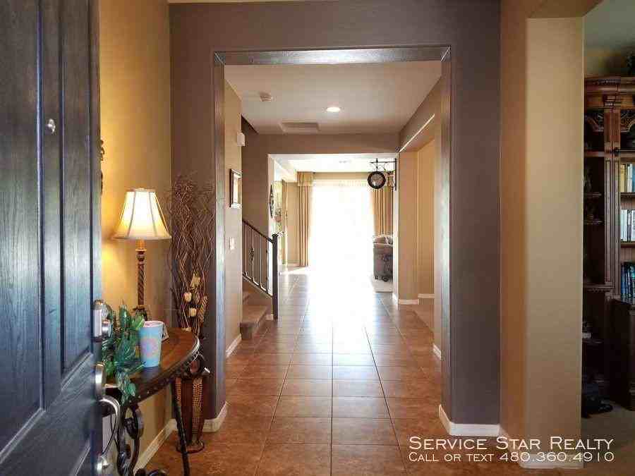 27201 N 91st Dr - Photo 2 of 29