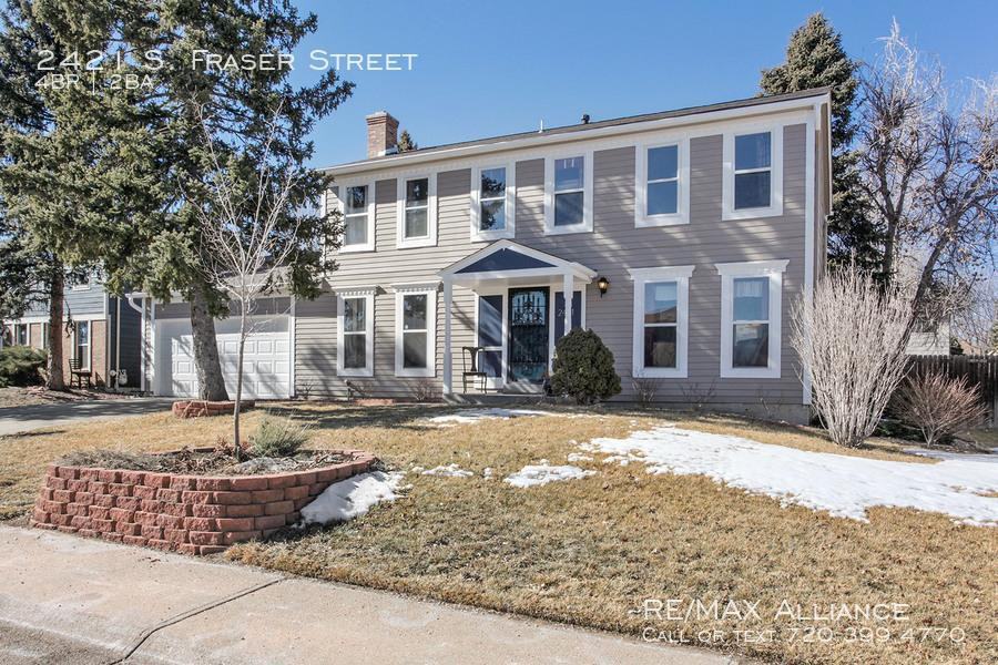 2421 S Fraser St - Photo 2 of 24