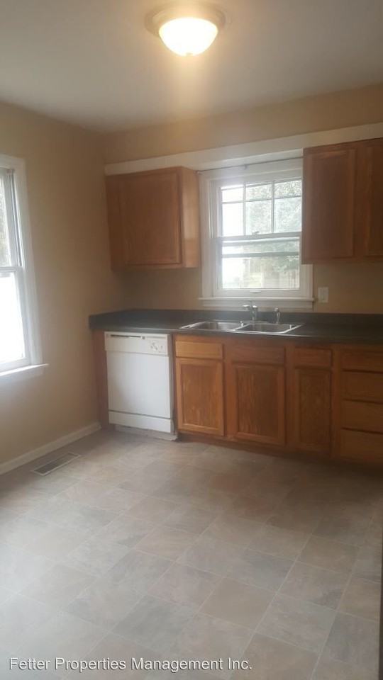 2012 Rheinhardt Ave - Photo 3 of 8