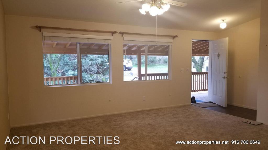 1900 Kelly Ln - Photo 2 of 32