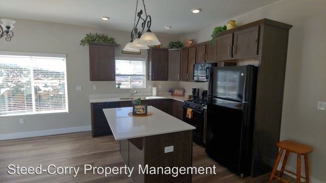 1247 Pinnacle Dr #A - Photo 2 of 24