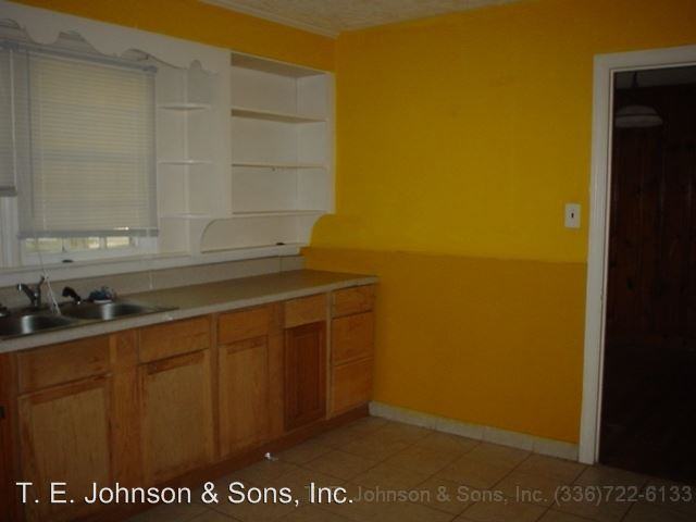2823 Greenway Ave NW - Photo 2 of 4