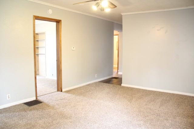 807 E Clark St - Photo 3 of 15