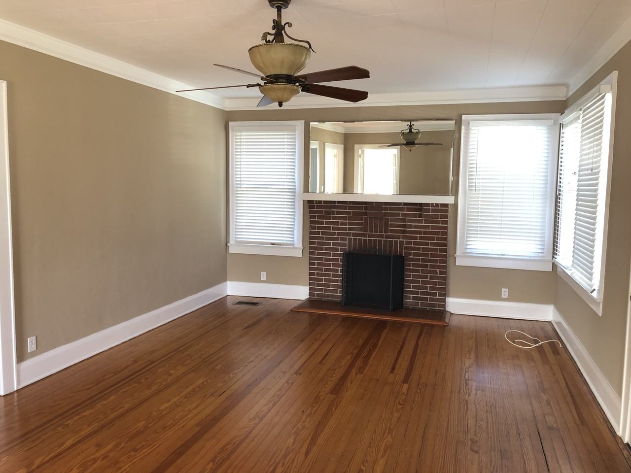 301 Patten Heights St - Photo 3 of 15