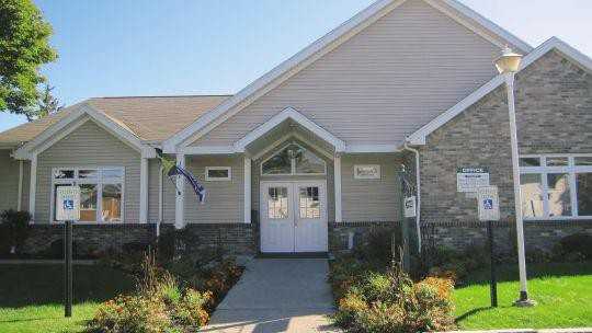 180 Greystone Ln - Photo 3 of 4