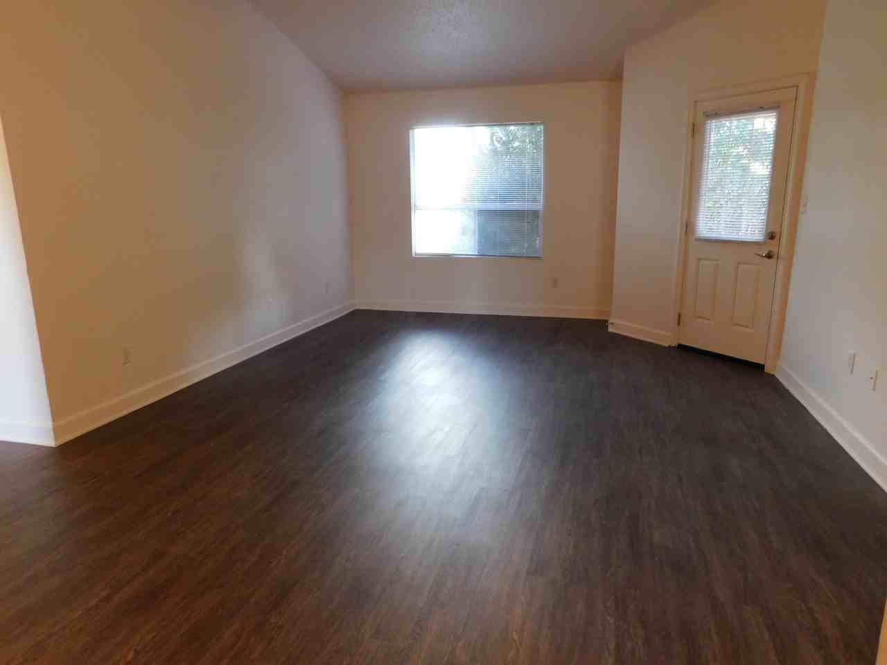 28 Arva Ct - Photo 2 of 11