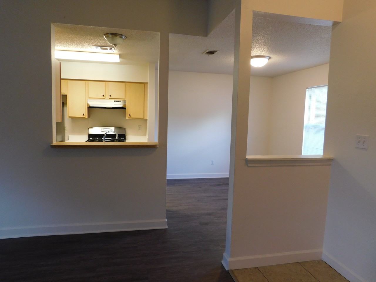 28 Arva Ct - Photo 3 of 11