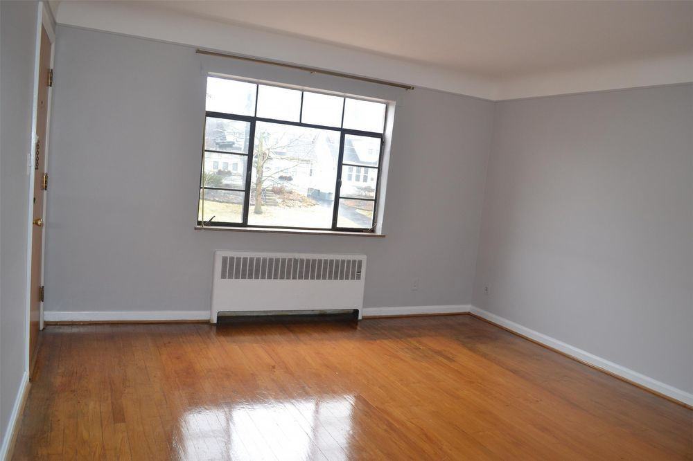 3522 Pembroke Avenue - 3 - Photo 3 of 10