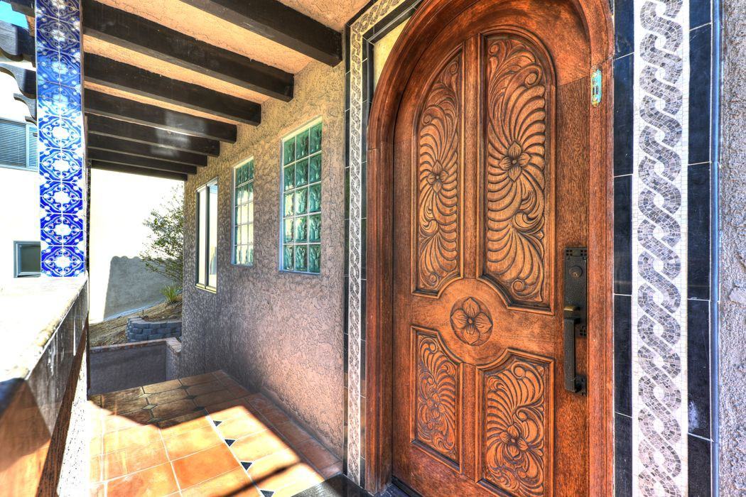 3856 Udell Ct - Photo 2 of 32