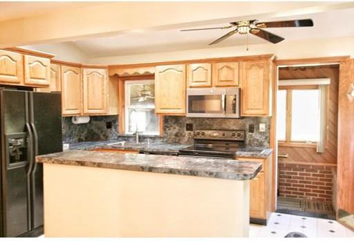 311 Ridge St - Photo 2 of 11