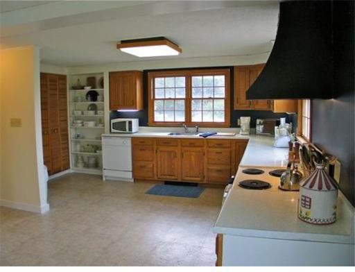 20 Katama Bay View Rd - Photo 3 of 14