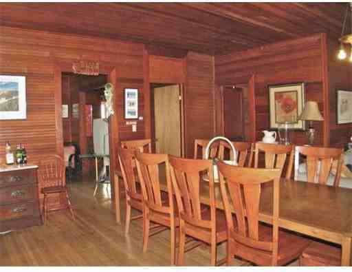 24 Narragansett Ave - Photo 3 of 16